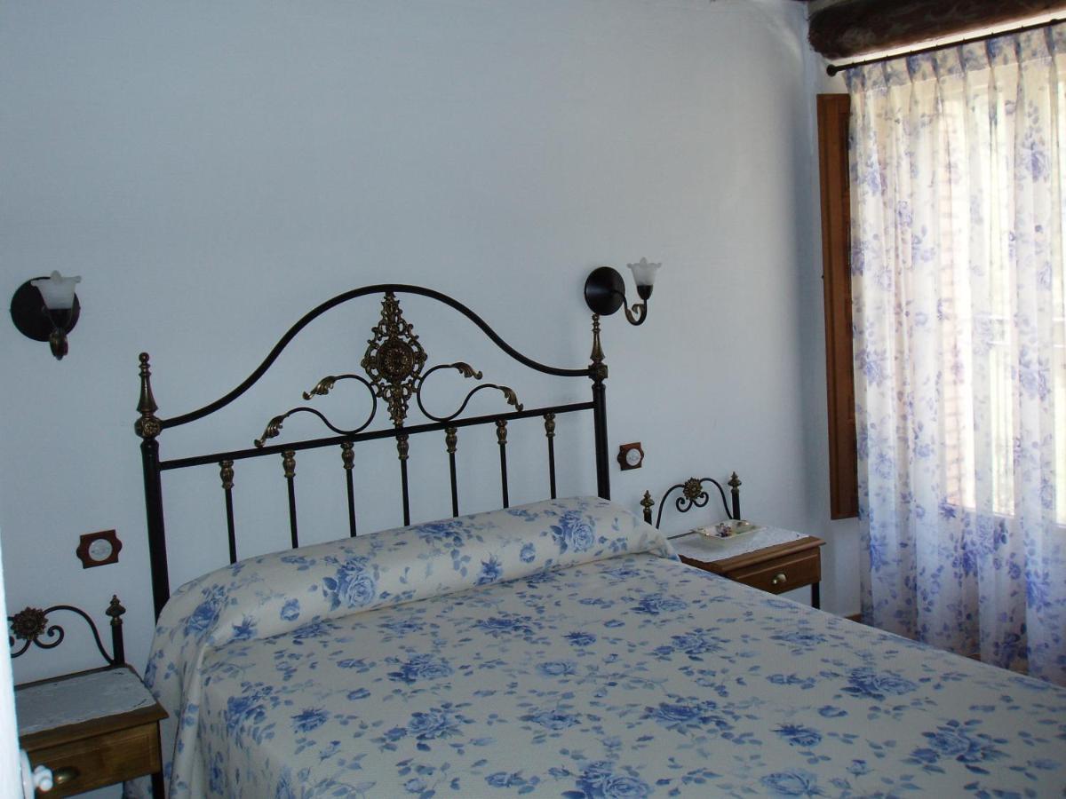Hotel La Posada De Villalangua Extérieur photo